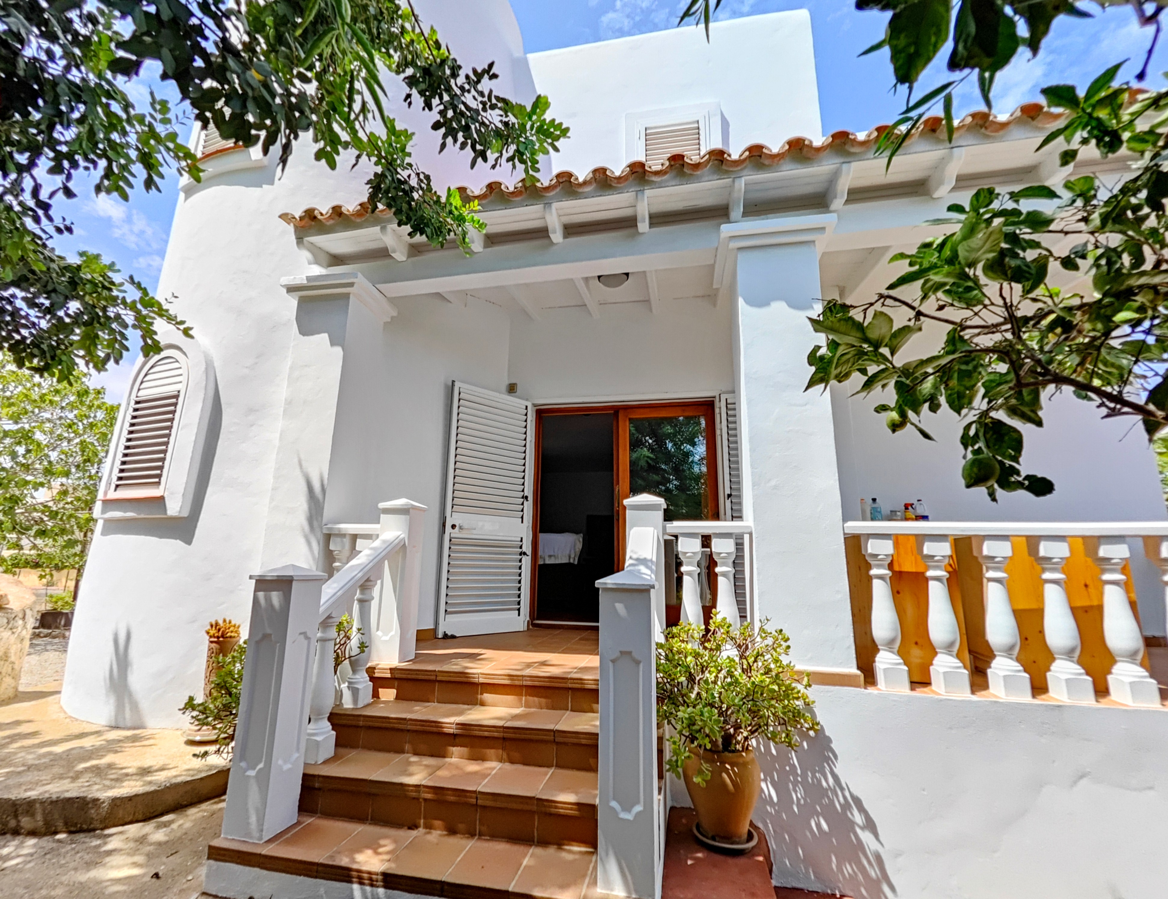 Resa estates ibiza te koop sale house jesus entrance.jpg